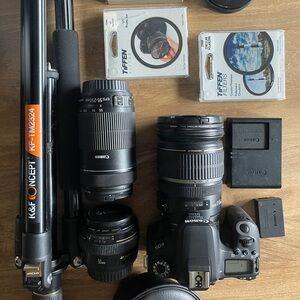 Canon 77D Camera Kit with Lenses